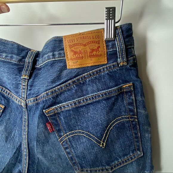 Levi 501 shorts 26 - Picture 5 of 7